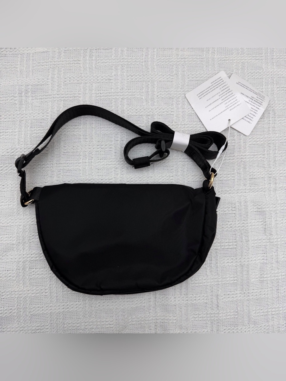 Lululemon - All Night Festival Bag - Micro 2L - Black/Gold - Picture 2 of 6